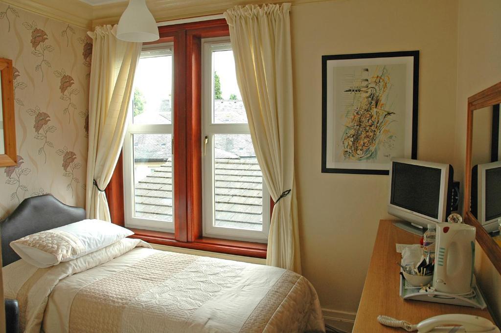 דנפרמליין Pitreavie Guest House חדר תמונה