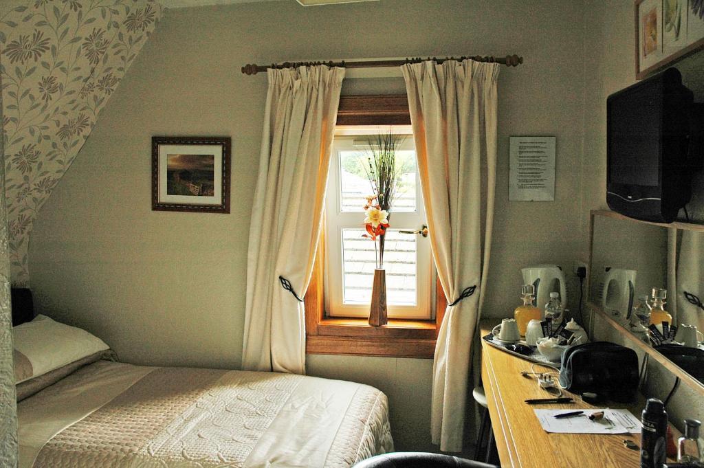 דנפרמליין Pitreavie Guest House חדר תמונה