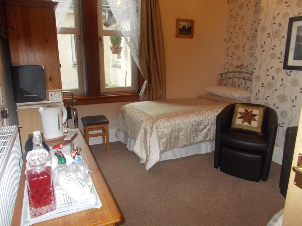 דנפרמליין Pitreavie Guest House חדר תמונה